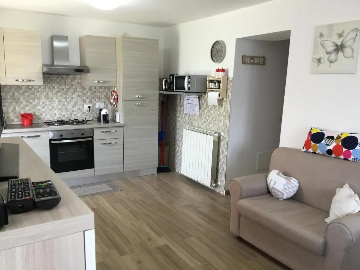 Casa Ginni Con Piscina E Giardino Caravonica
