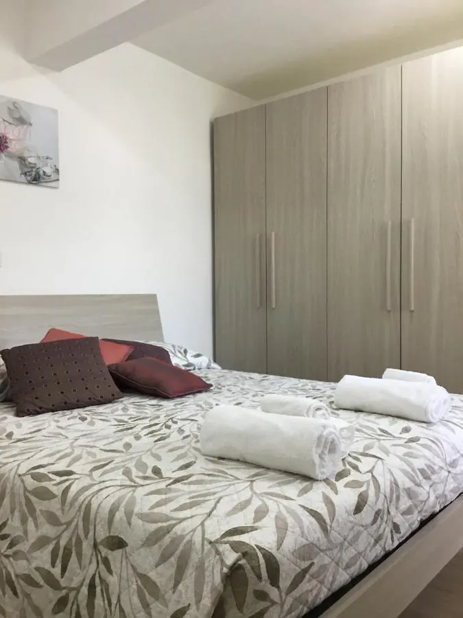 Casa Ginni Con Piscina E Giardino Caravonica