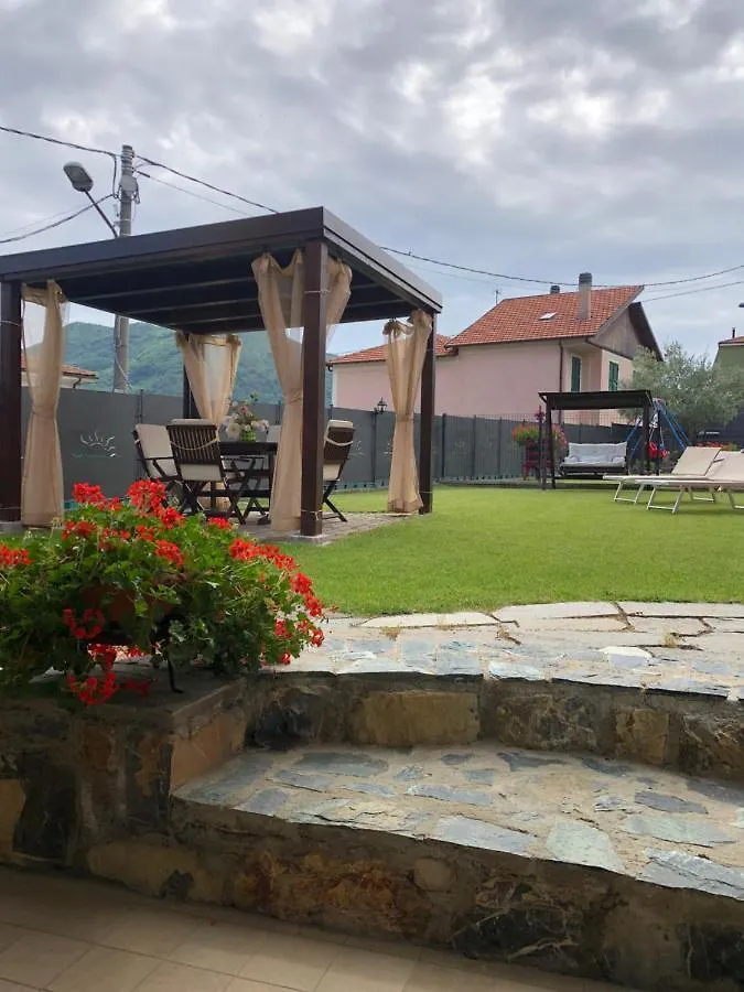 Casa Ginni Con Piscina E Giardino Caravonica