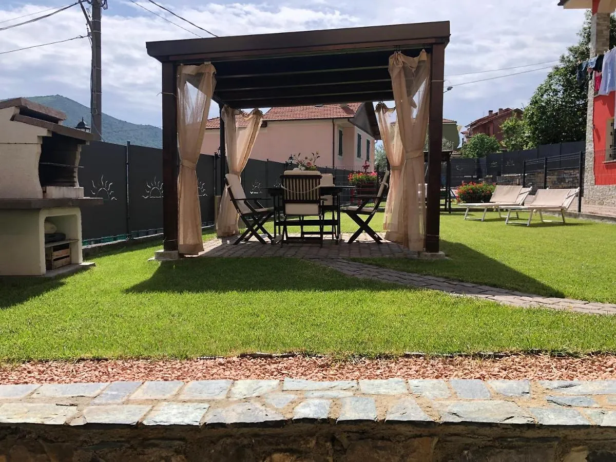 Casa Ginni Con Piscina E Giardino Caravonica